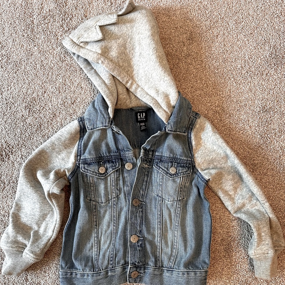 GAP Toddler denim jacket size 4
